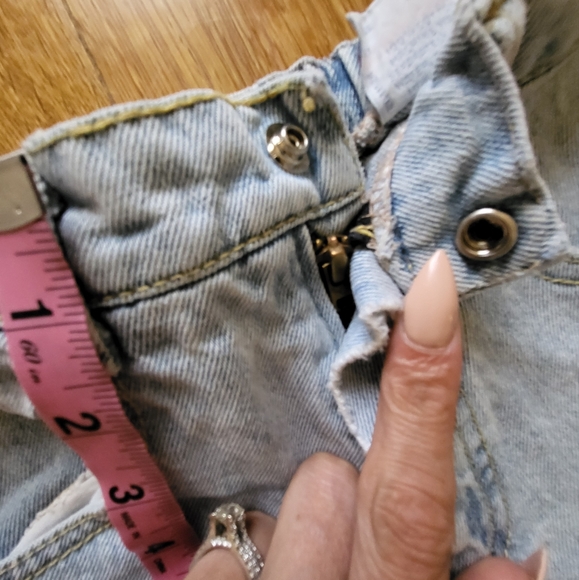 Vintage Baby Guess Light Wash Blue Jeans Size 4 Years - Picture 8 of 9